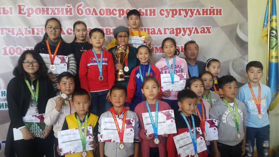 Баянзүрх дүүргийн даамчид тэргүүлэв